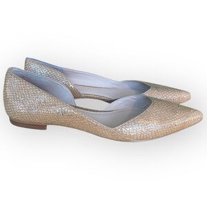 L5-08 Marc Fisher Flats